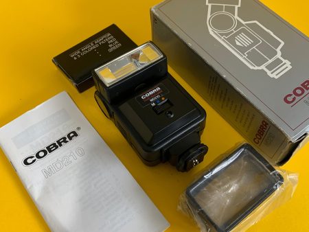 Cobra MD210 External Flash Unit for 35mm Film Camera w  Box For Sale