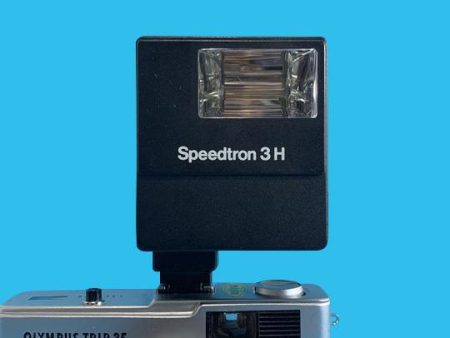 Speedtron 3H External Flash Unit for 35mm Film Camera Cheap